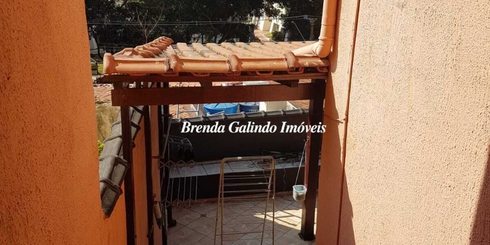 15. Lateral da Casa (1)