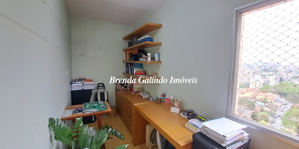18. Escritório
